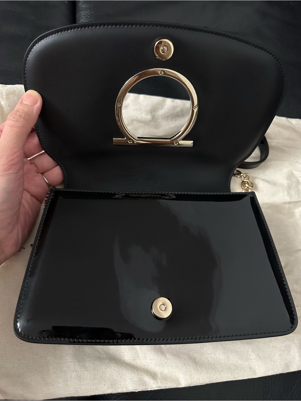 Salvatore Ferragamo Black Patent Vara Gancini Crossbody Bag - Picture 5 of 13
